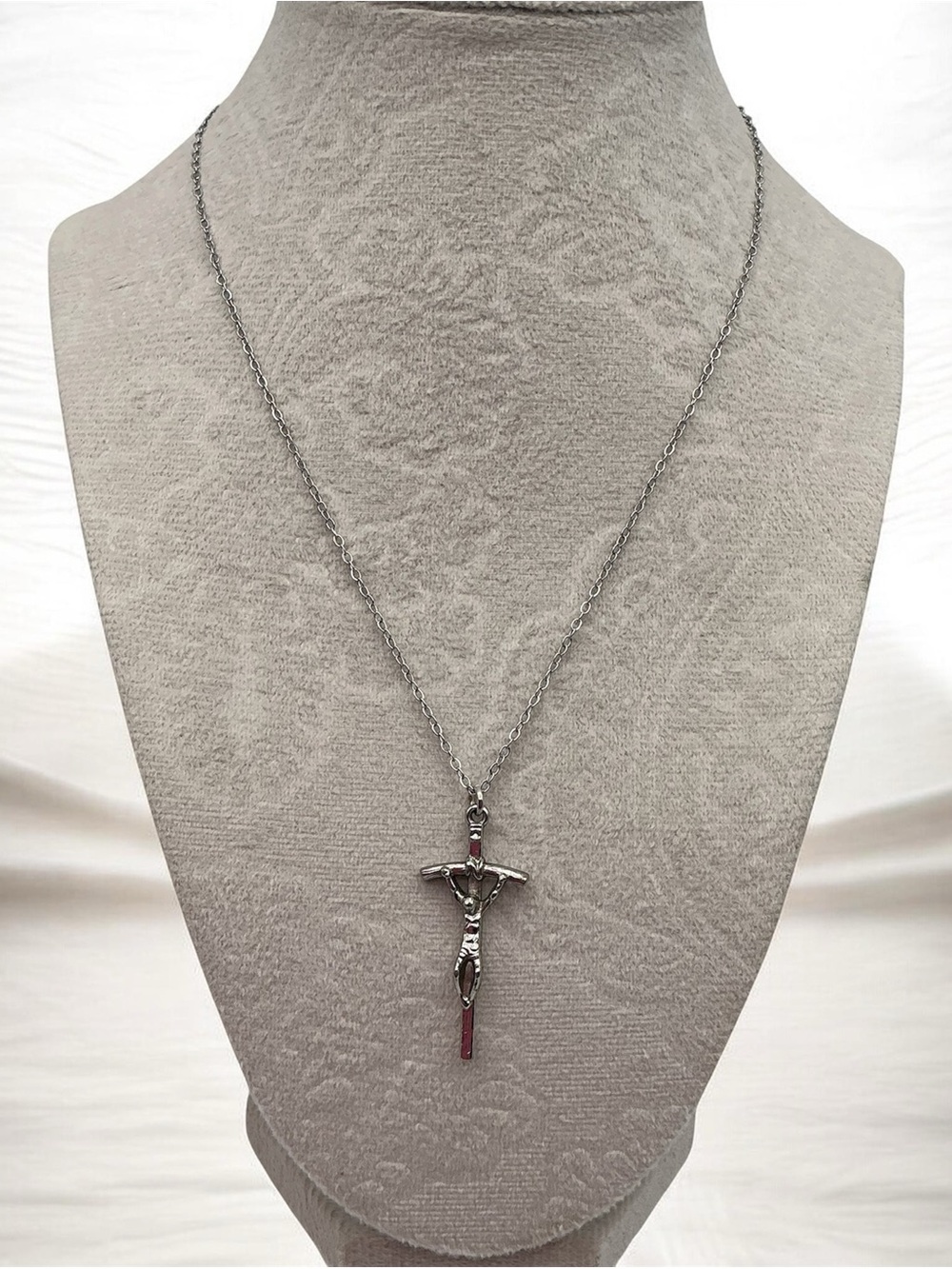 Silver Tone Vintage Crucifix Pendant Necklace - New Chain